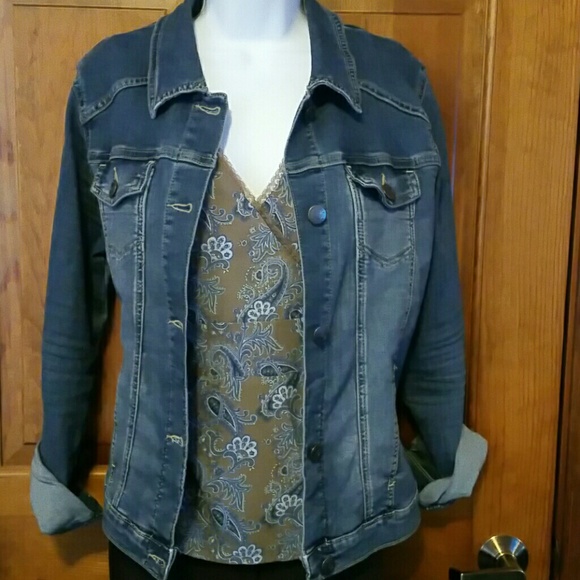 Old Navy sleeveless top - Picture 2 of 5